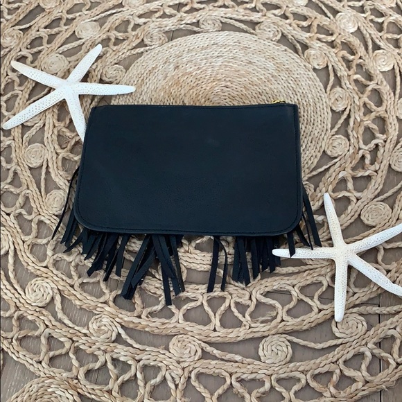 Small Fringe  purse. Very cute with zipper - Picture 3 of 9